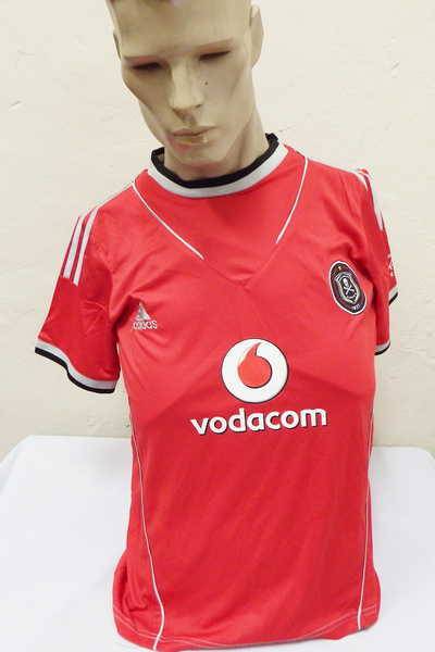 T-shirts - Orlando Pirates 1937 Adidas T-shirt (vodacom) - Size: Medium was listed for R295.00 